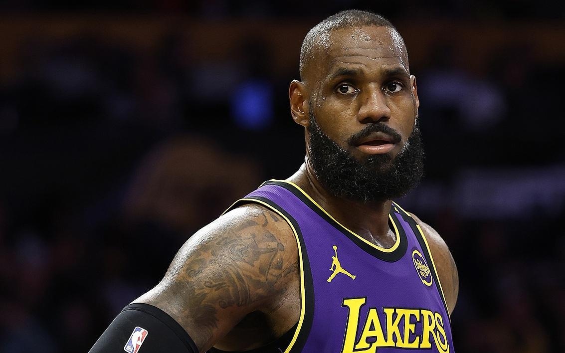 尔对他的认 尔对他的认